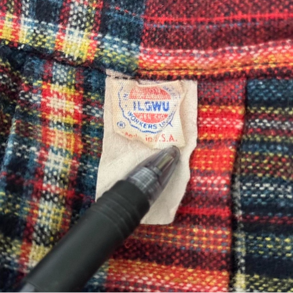 Vintage 1970s ILGWU Red Pleated Tartan Wool Wrap‎ Midi Skirt - Fringe Kilt Style - Picture 7 of 7
